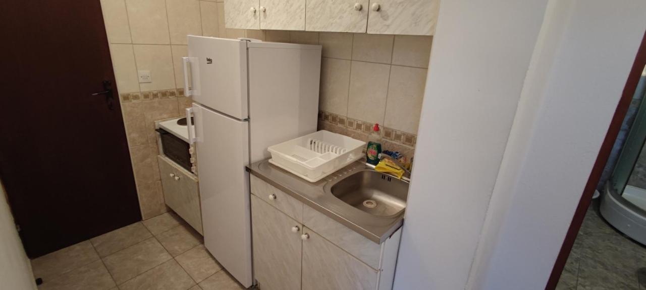 Apartmani Vitic 巴尔 外观 照片