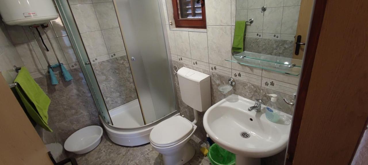 Apartmani Vitic 巴尔 外观 照片
