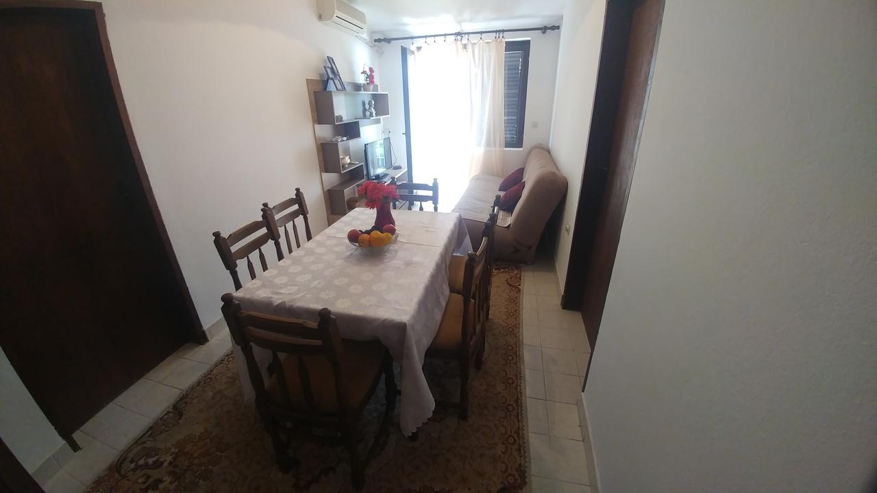Apartmani Vitic 巴尔 外观 照片