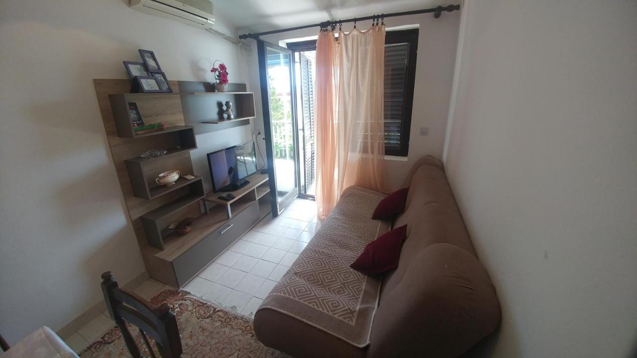 Apartmani Vitic 巴尔 外观 照片