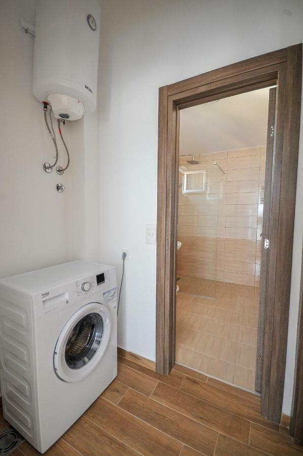 Apartmani Vitic 巴尔 外观 照片