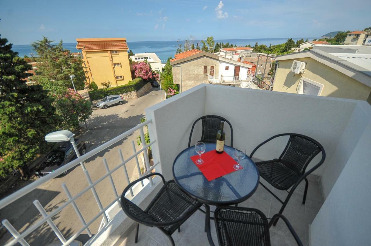 Apartmani Vitic 巴尔 外观 照片
