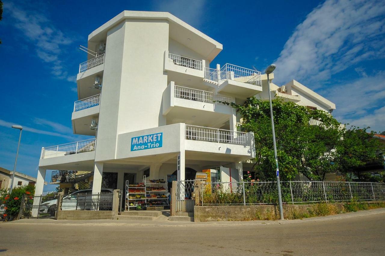 Apartmani Vitic 巴尔 外观 照片