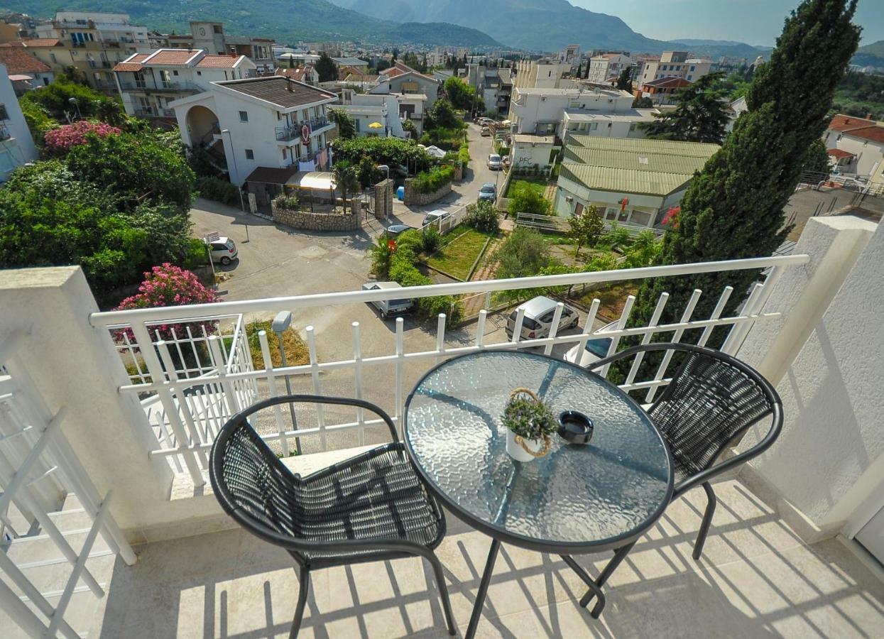 Apartmani Vitic 巴尔 外观 照片